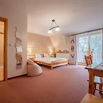 Szarotka 3*