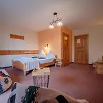 Szarotka 3*