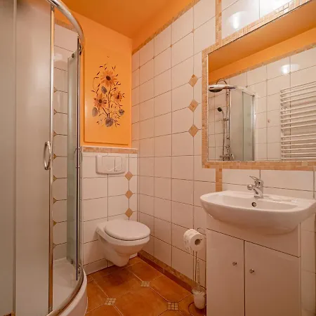 Szarotka Bed & Breakfast Gliczarów