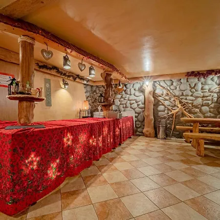 Szarotka Bed & Breakfast