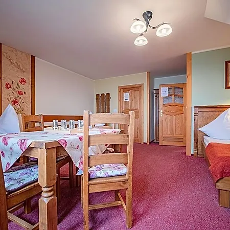 Szarotka Bed & Breakfast