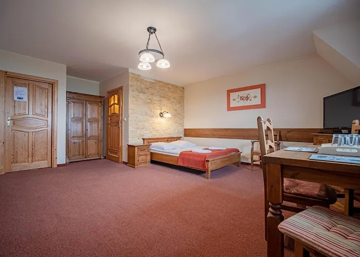 Szarotka Bed & Breakfast 3*