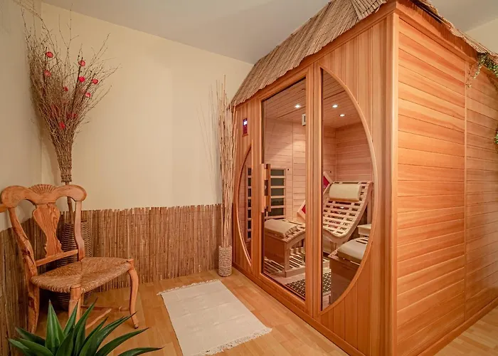 Bed & Breakfast Szarotka 3*