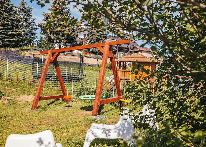 Szarotka Bed & Breakfast 3*